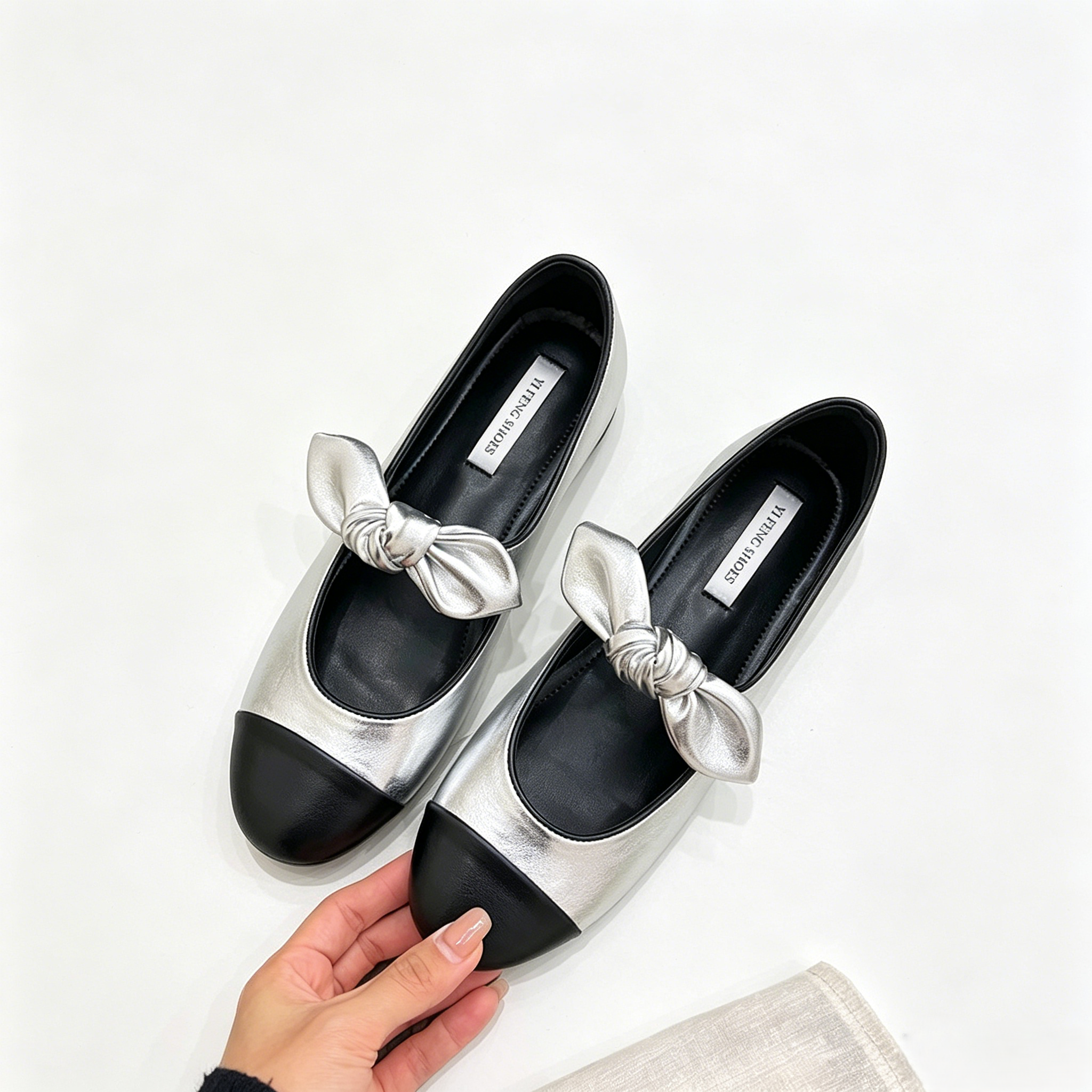 Chanel-inspired color-blocked Mary Jane shoes with bow, flat, soft sole, low-cut, versatile single shoe.